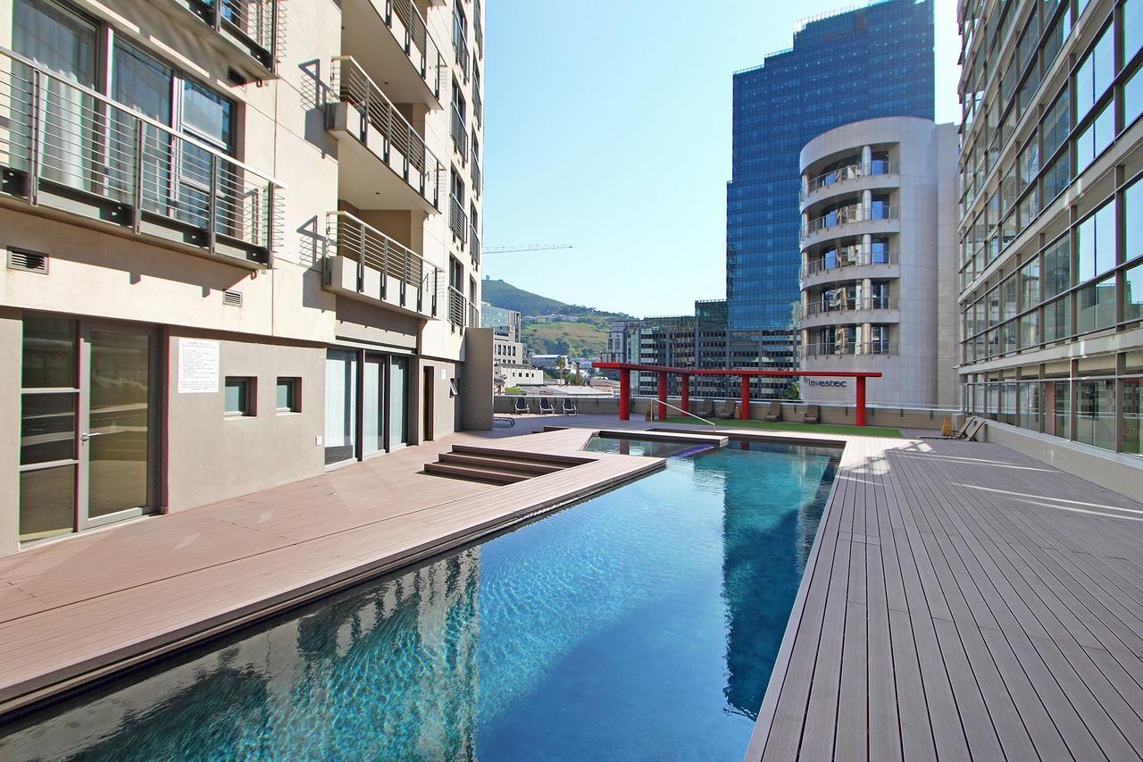 Full Power, Long Stay Rates, Walk To V&A Waterfront, Fibre Wifi, Gym & Pool Cape Town Room photo